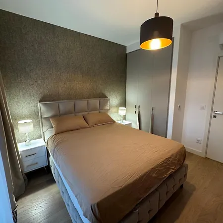 The Gates 1503 Apartment