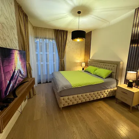 The Gates 1503 Apartment *
