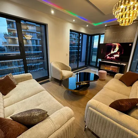 The Gates 1503 Apartment *